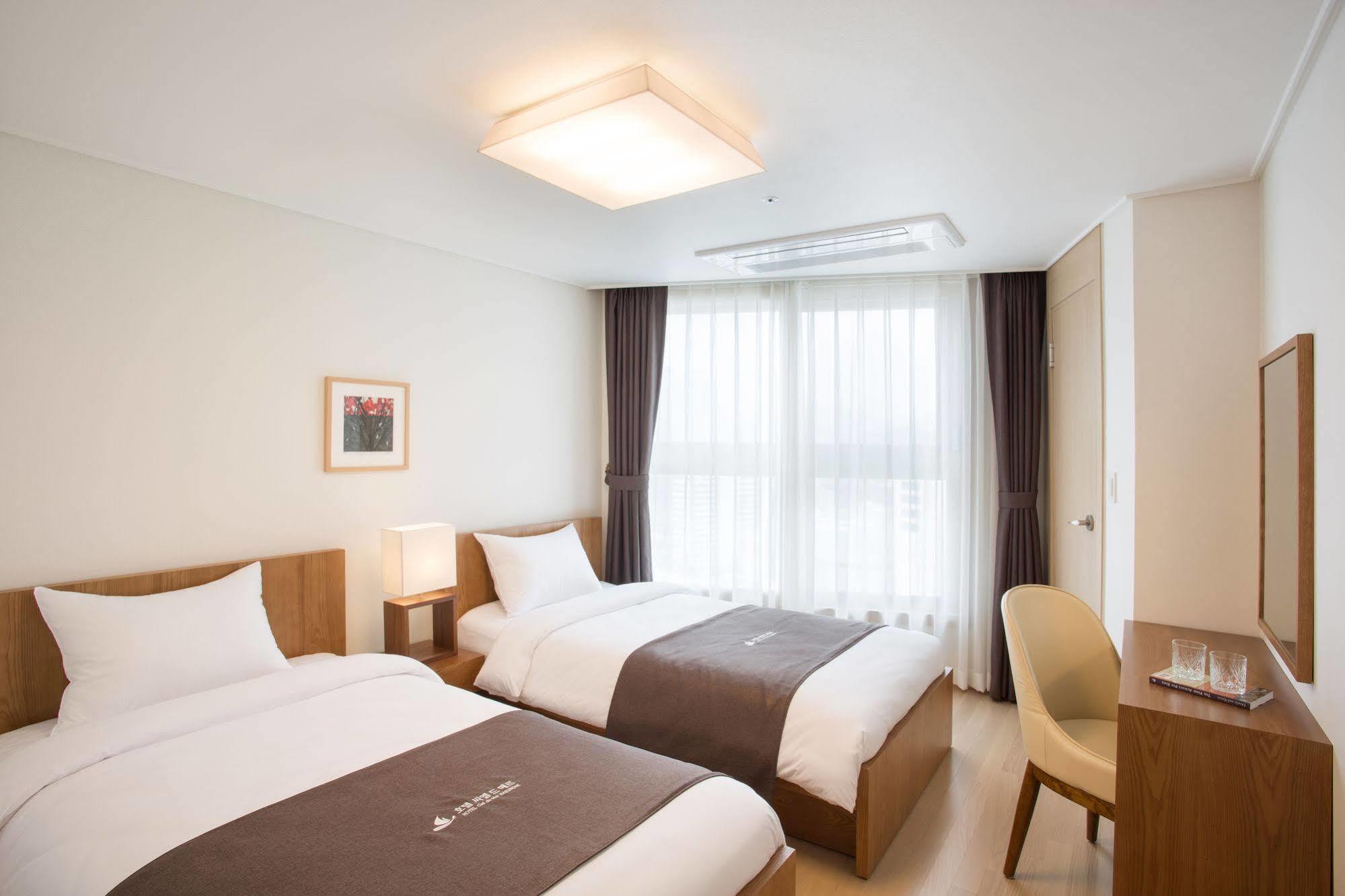 Hotel Bellia Busan Esterno foto